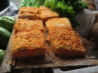 Oncom is a typical Sundanese food from Indonesia. This food is a fermented product carried out by several types of mold, similar to the processing of tempeh.
