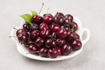 
A perennial plant with woody stems or branches.