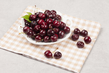 
A perennial plant with woody stems or branches.