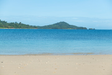 Obraz premium Summer beach and sea with clear sky background, Coiba island, Panama - stock photo