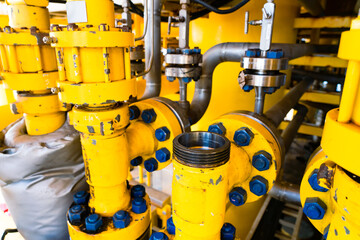 Remove inside pipes and flanges offshore petroleum industry on gas and oil.