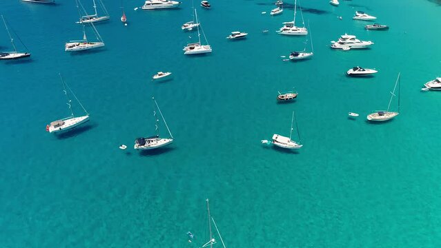 Formentera - Cala Saona a vista de drone