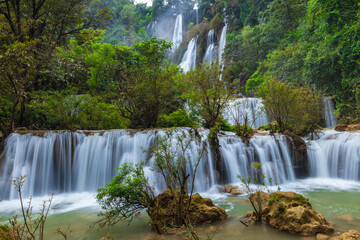 Obraz premium Thi-Lo-Su waterfall, No.1 in Thailand and No.6 in Asia, Tak province, ThaiLand.