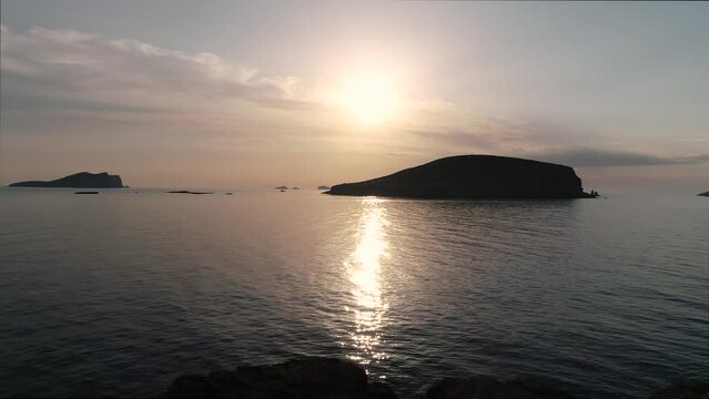 Ibiza - Cala Comte Atardecer con drone