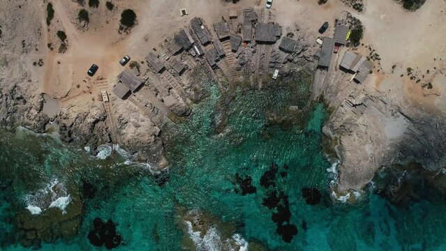 Formentera - Embarcadero en Es Cal&oacute; a vista de drone