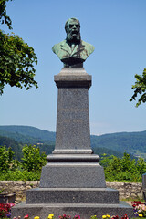 Obraz premium Franz Carl Bally Denkmal in Schönenwer, Kanton Solothurn