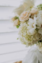 Obraz na płótnie Canvas light airy wedding bouquet flowers
