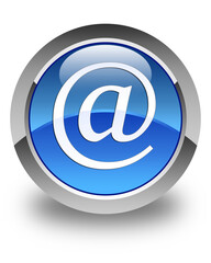 Obraz premium Email address icon isolated on glossy blue round button abstract illustration