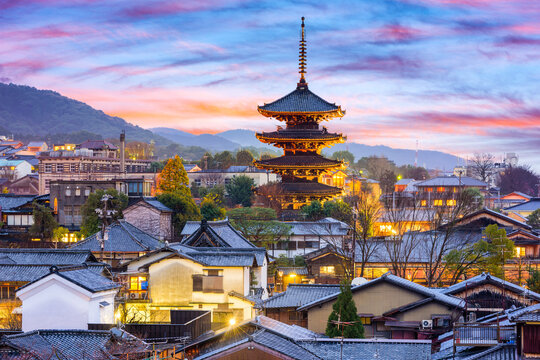 Kyoto, Japan cityscape in Higashiyama historic district.