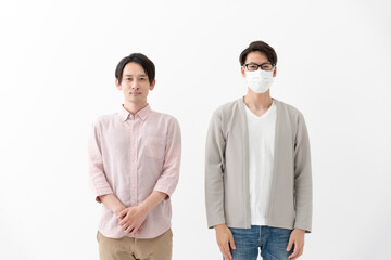 マスクを付ける人、付けない人