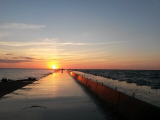 Obraz premium sunset on the beach