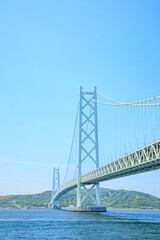 舞子公園から見た初夏の明石海峡大橋　兵庫県神戸市　Akashi Kaikyo Bridge in...