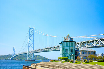 舞子公園から見た初夏の明石海峡大橋　兵庫県神戸市　Akashi Kaikyo Bridge in...