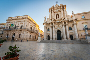 Fototapeta premium View of Syracuse Cathedral at Dawn, Sicily, Italy, Europe, World Heritage Site