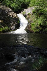 Chute d'eau de la rivière Caillot, cascade du saut du Gouloux dans le Morvan, département de la Nièvre en Bourgogne Franche Comté. France Europe
