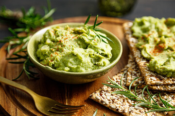 Avocado guacamole in a bowl