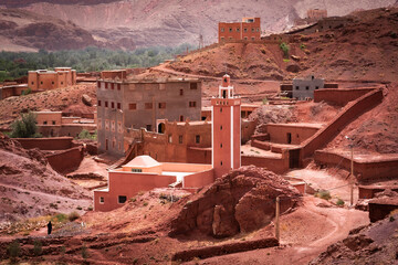 Moschee in Timedline bei Ouarzazate. The south of Morocco is the land of the Sahara. Here, where...