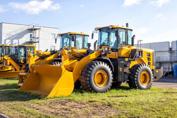 Sale of new tractor loaders of high power, industry. Business for the sale of road special...