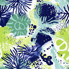 Tropical modern coastal pattern clash fabric coral reef print for summer beach textile designs with a linen cotton effect. Seamless trendy underwater kelp and seaweed repeat background