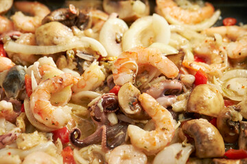 spaghetti with shrimp, seafood oil pasta	