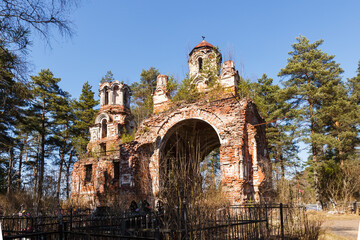 The ruins of the Church of St. Nicholas the Wonderworker in the city of Luga. In the spring,...