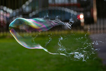 Large bubble bursting
