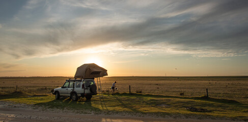 Camping on the windy plain © Jan