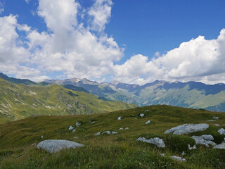 Fototapeta na wymiar scenic panorama of the beautiful Dolomite mountains in summer