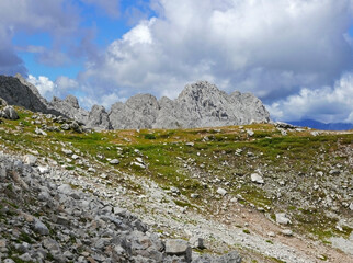 Fototapeta na wymiar scenic panorama of the beautiful Dolomite mountains in summer