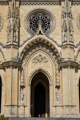 Fototapeta na wymiar Gateway to the Orléans Cathedral of Sainte Croix (