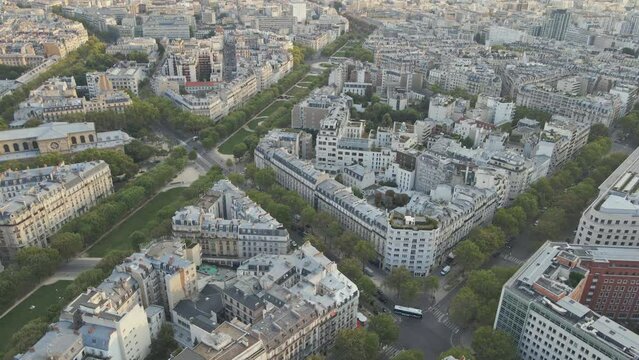 Flying toward the Esplanade Jacques Chaban-Delmas in Paris