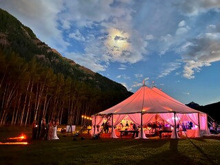 Wedding in Aspen © Mary