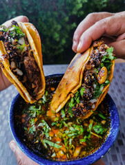 Taco de birria, barbacoa, comida mexicana, gastronomia mexicana, comida tapatia, taco dorado