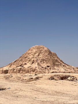 Assyria ziggurat، Ashur (Qal'at Sherqat), Ashur Historical city, Ninawah Iraq، was a major ancient Mesopotamian civilization which existed as a city-state from the 21st century BC to the 14th century