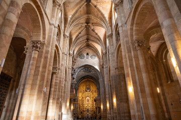 Basílica de San Vicente en la ciudad de Ávila, Castilla y León, España.