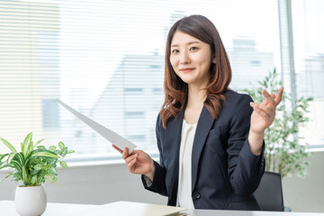 キャリアウーマン　career woman