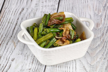 Roasted bacon with green bean