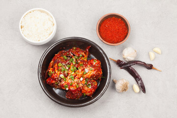 
A dish made by mixing trimmed crabs with a sauce made of red pepper powder, soy sauce, and sugar.