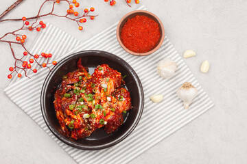 
A dish made by mixing trimmed crabs with a sauce made of red pepper powder, soy sauce, and sugar.