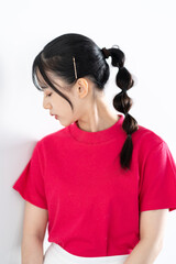 若くて爽やかな女性