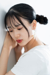 若くて爽やかな女性
