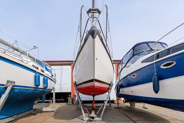 onshore stored leisure boats