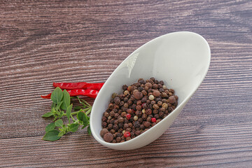 Red, black, yellow pepper mix