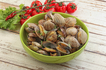 Vongole shellfish mollusc clem with butter