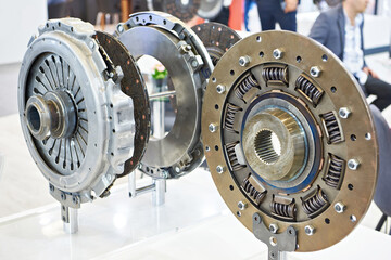 Clutch double discs and pressure plates in tore