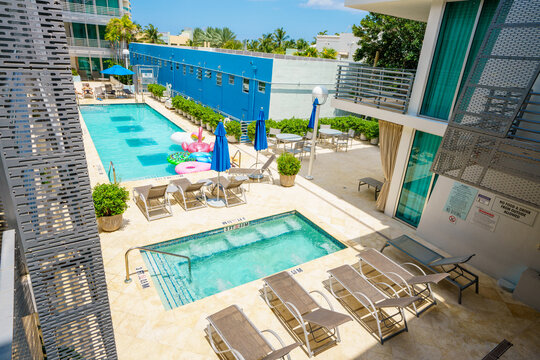 Photo of the Z Ocean Hotel Miami Beach swimming pool