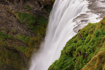 Obraz premium Looking Into the Waterfall Abyss.