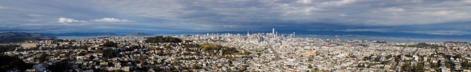 Obraz premium San Francisco panoramic view from Twin Peaks