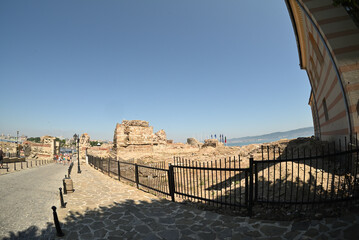 westliche Stadtmauer in der Altstadt von Nessebar, Bulgarien