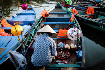 Fototapeta na wymiar Vietnamese boat lantern